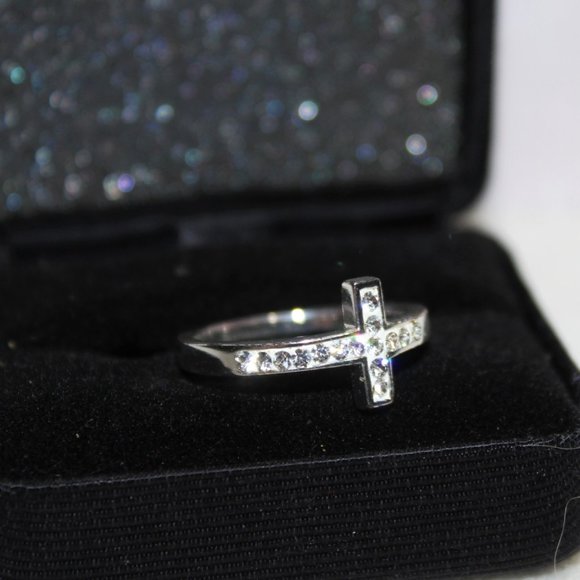 Cross ring size 8 Women - Picture 2 of 3